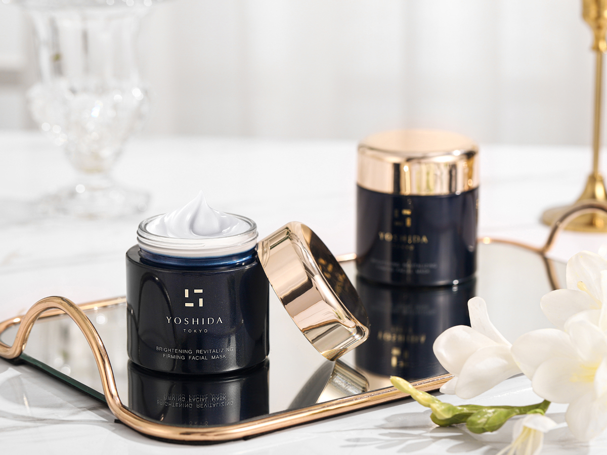 BRIGHTENING REVITALIZINGFIRMING FACIAL MASKパッケージデザイン パッケージデザイン 